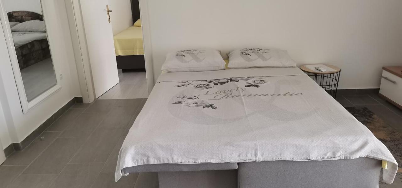 Andela Home - Krka Waterfalls Lozovac Exterior photo